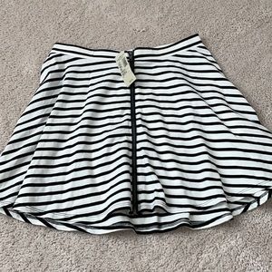 American Eagle skater skirt